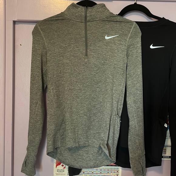 Nike Women’s Dri-Fit long sleeve running shirts. - Picture 1 of 4